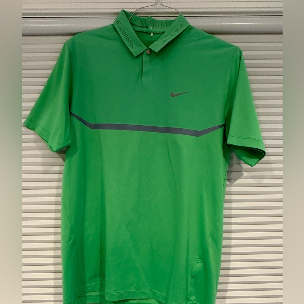 Nike Tiger Woods Dry Fit Golf Shirt, Size Medium